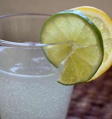 homemade-lemon-lime-soda-barefeet-in-the-kitchen image
