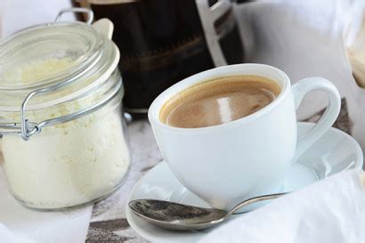 homemade-vanilla-powdered-coffee-creamer-tasty image