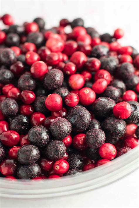 cranberry-blueberry-crisp image