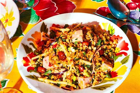 nam-khao-tod-crispy-rice-salad-recipe-food-wine image