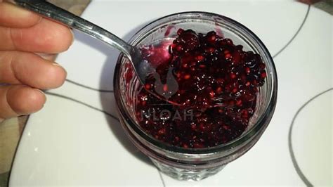 delicious-blackberry-jam-no-pectin-needed-new image