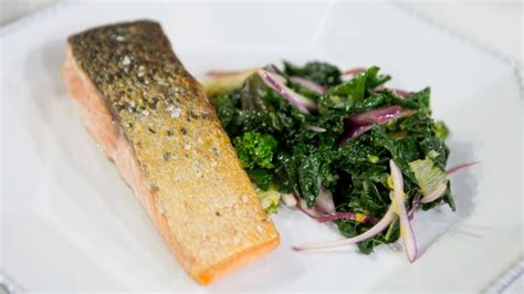 pan-seared-salmon-with-braised-kale-recipe-today image
