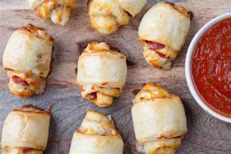 easy-pepperoni-rolls-with-pizza-dough-gift-of-hospitality image