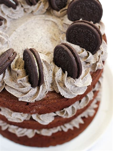 oreo-cake-an-easy-chocolate-cookies-cream-layer image