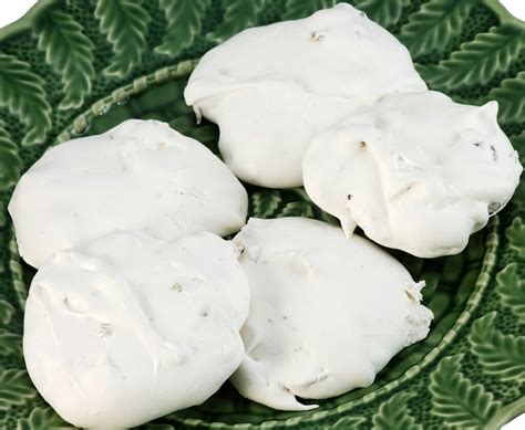 never-fail-divinity-recipe-with-marshmallow-creme-grit image