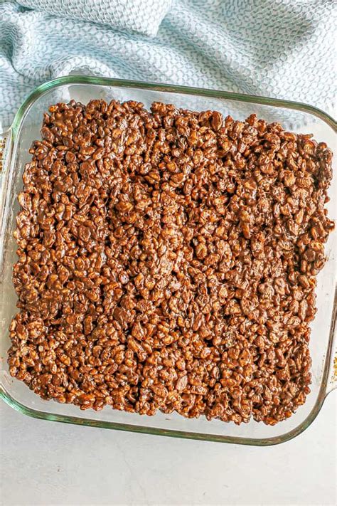 chocolate-rice-krispies-video-family-food-on-the-table image