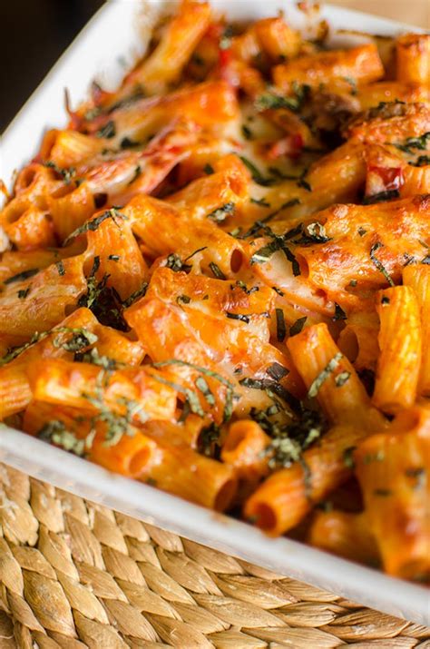 sausage-and-pepper-pasta-living-lou image