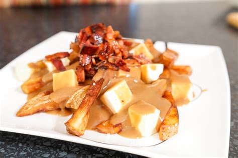 canadian-poutine-how-to-make-poutine-with image