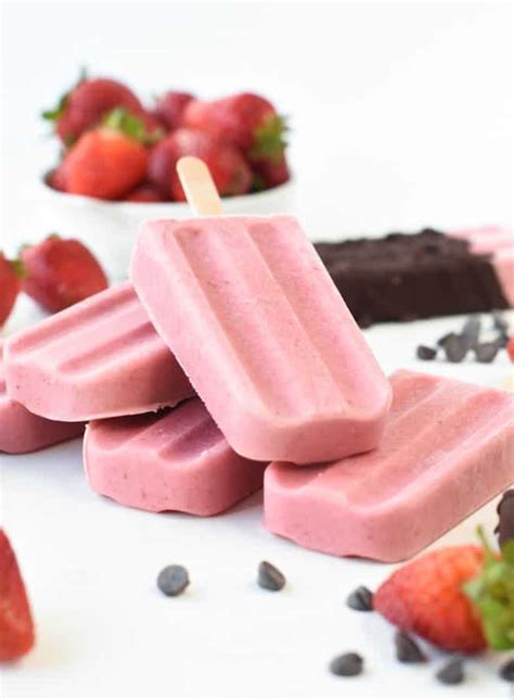 4-ingredient-strawberry-banana-popsicles-the image