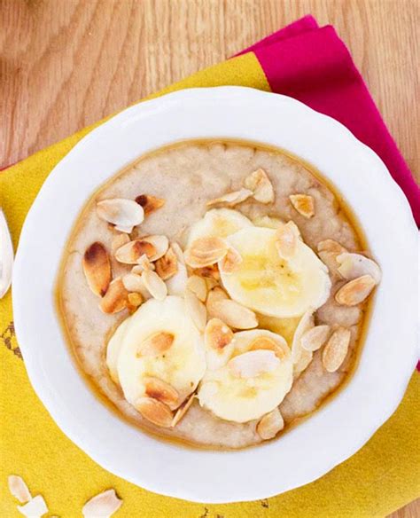 banana-oats-porridge-recipe-eatwell101 image