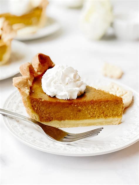 the-best-gluten-free-pumpkin-pie-dairy-free-no image