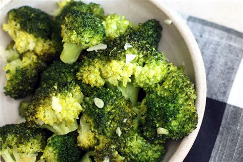 lemon-and-garlic-broccoli-recipe-the-spruce-eats image