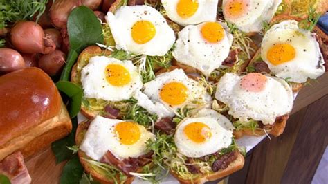 emeril-breakfast-recipes-steak-and-egg-panini-lyonnaise image