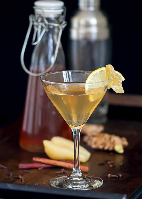 spiced-pear-martini-im-bored-lets-go image