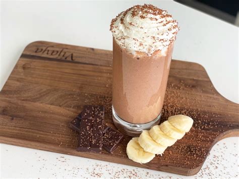 rich-and-creamy-chocolate-banana-smoothie-ctv image