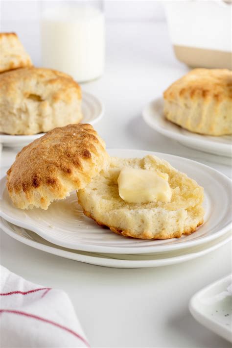 homestyle-buttermilk-biscuits-the-bakermama image