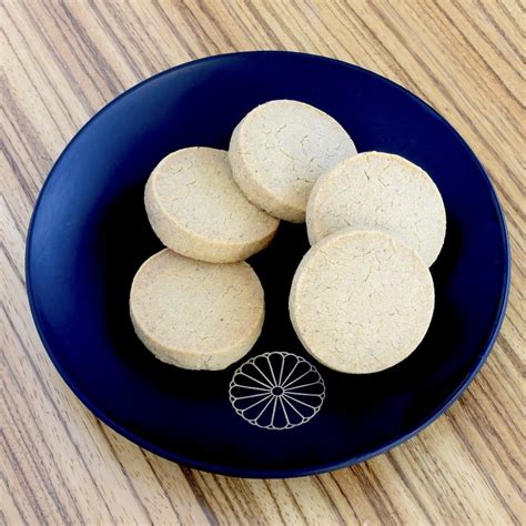 nan-e-nokhodchi-persian-chickpea-flour-cookies image