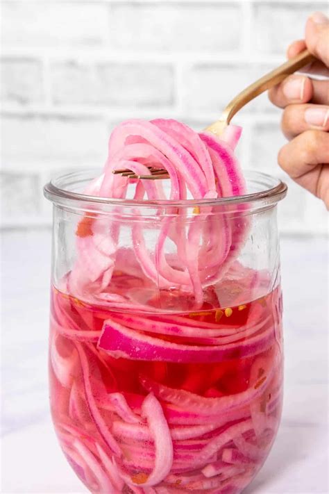 sweet-and-spicy-pickled-onions-urban-farmie image