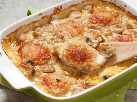 easy-oven-baked-chicken-supreme image