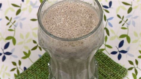 black-sesame-smoothie-recipe-beauty-drink-with image