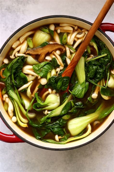 easy-vegan-pho-vietnamese-noodle-soup-happy image