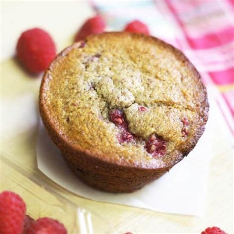 raspberry-chocolate-muffins-gluten-free-detoxinista image