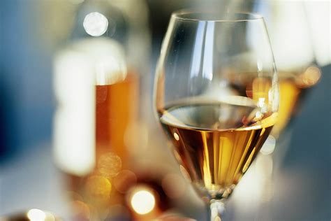 a-beginners-guide-to-sherry-wine-the-manual image