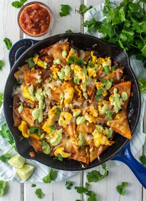 chilaquiles-con-huevos-chisel-fork image