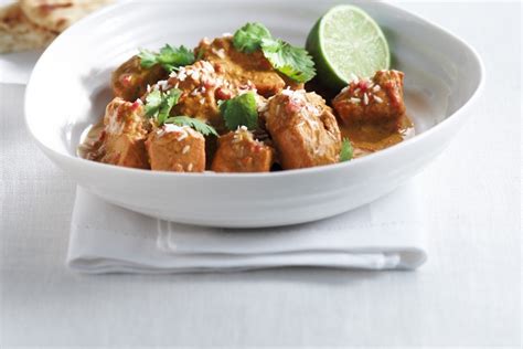 quick-chicken-curry-with-sweet-peppers-canadian image
