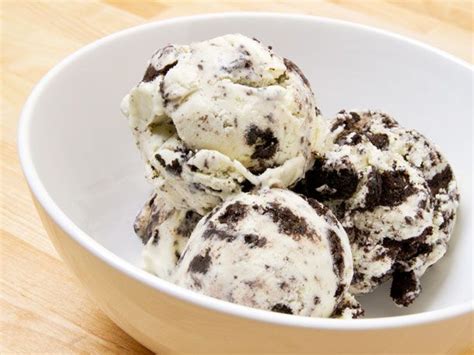 mint-oreo-ice-cream-recipe-serious-eats image