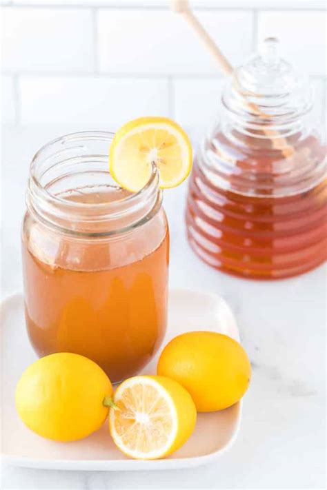 lemon-cinnamon-water-recipe-benefits-clean-eating image
