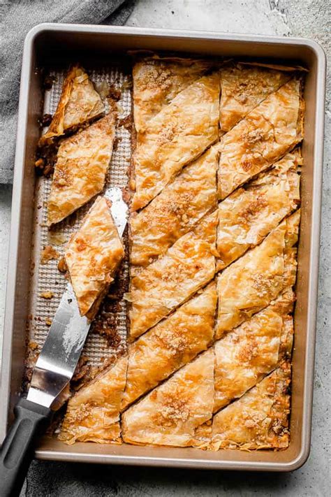 how-to-make-traditional-baklava image
