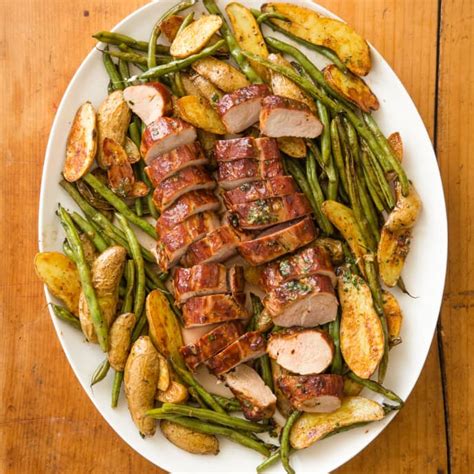one-pan-pork-tenderloin-with-green-beans-and-potatoes image