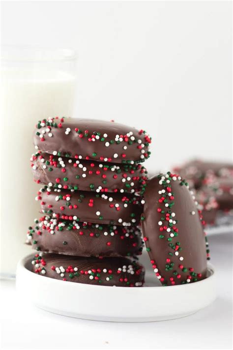 chocolate-mint-wafers-good-measures-foods image