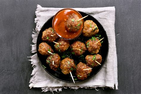 chipotle-turkey-meatballs-the-leaf-nutrisystem-blog image