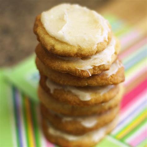 almond-flour-sugar-cookies-detoxinista image