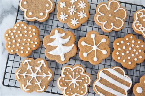 finnish-gingerbread-cookies-piparkakut-homefarm image