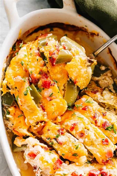 jalapeno-popper-baked-chicken-breasts-low-carb image