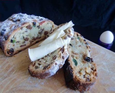 paasstol-dutch-easter-bread-recipe-on-honest image