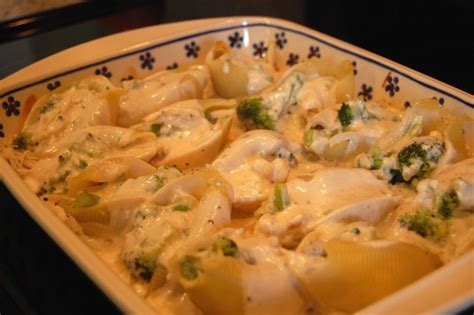 chicken-and-broccoli-stuffed-shells-with-alfredo-sauce image