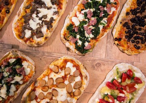 the-7-types-of-italian-pizza-you-need-to-know-matador image