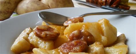 potatoes-la-rioja-style-recipe-que-rico-tapas image