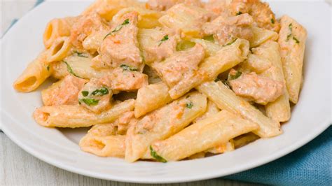 cheesy-tuna-pasta-recipe-bumble-bee-seafoods image