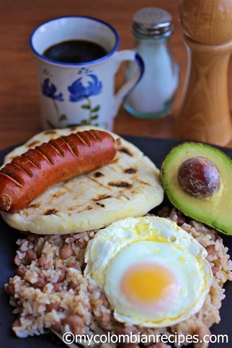 traditional-colombian-breakfast-calentado-my image