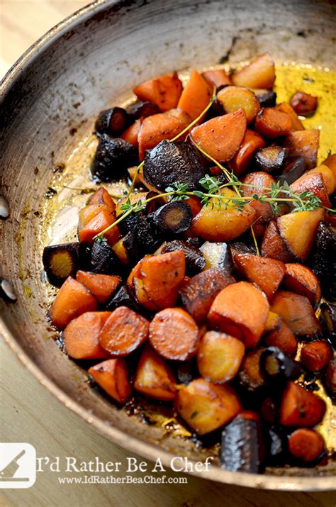 butter-braised-carrots-with-thyme image