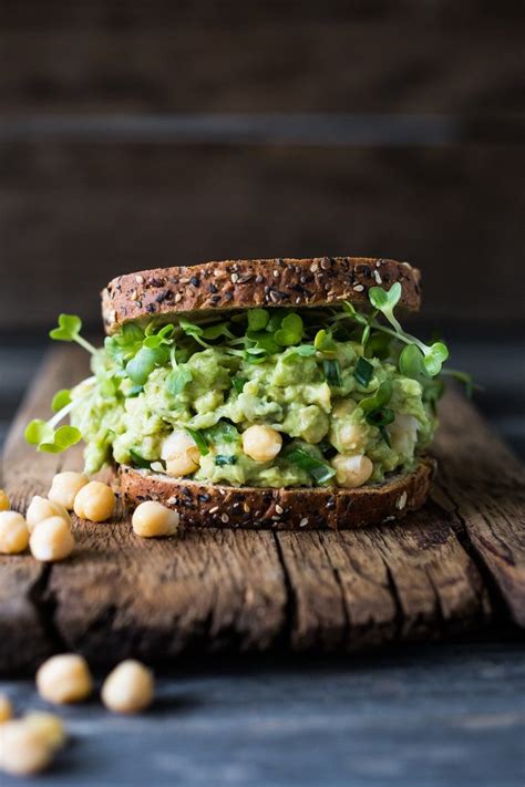 smashed-chickpea-avocado-sandwich image