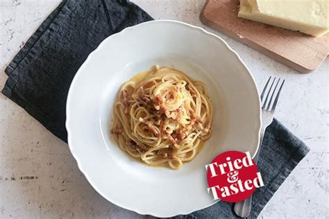 traditional-pasta-carbonara-fine-dining-lovers image
