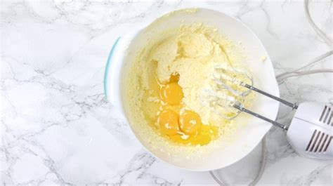 best-pound-cake-recipe-lemon-orange-or-vanilla image