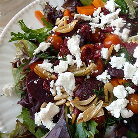 mesclun-salad-with-veggies-goat-cheese-and-crispy image