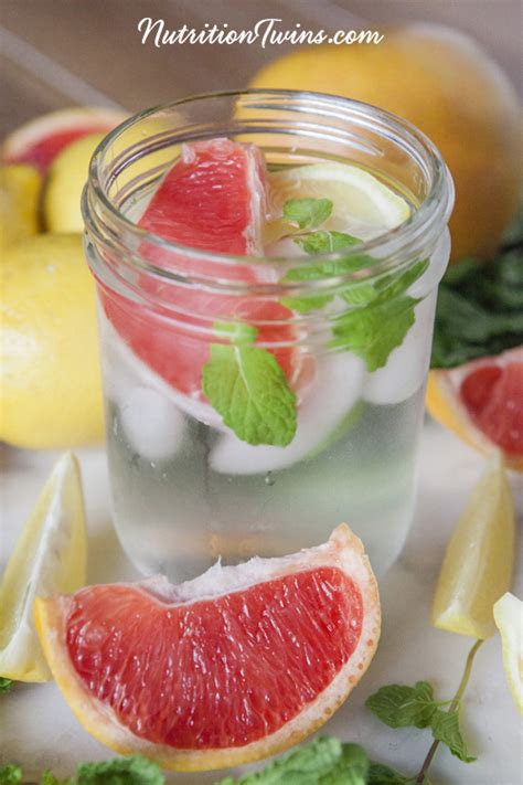 apple-cider-vinegar-lemon-detox-drink-nutrition image